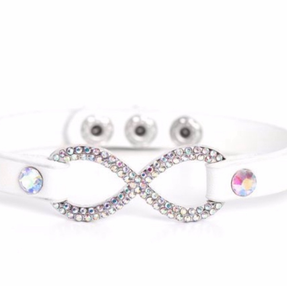 Infinity iridescent bracelet